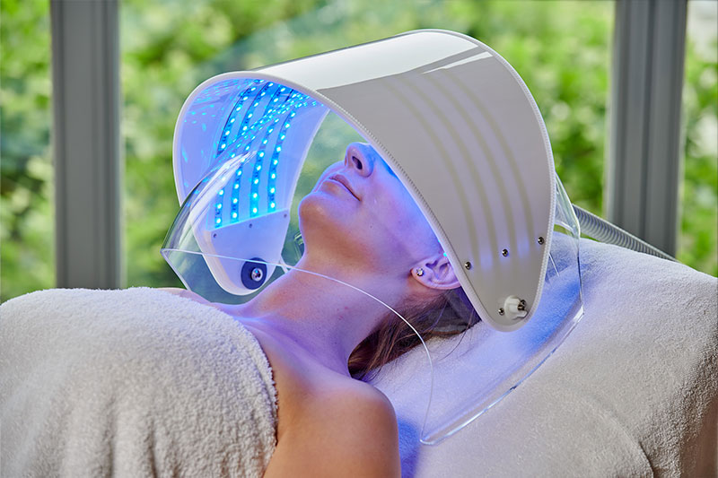 Dermio Care® Plus treatment with colour light